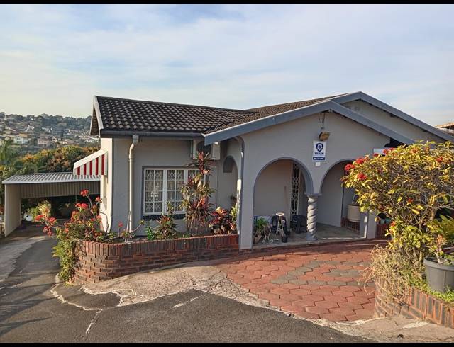 3 BEDROOM HOUSE FOR SALE IN UMHLATUZANA